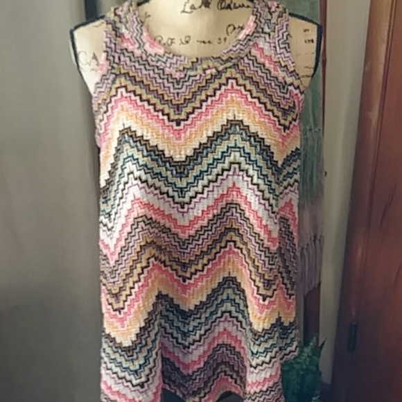 CATO Striped Multicolored Sleeveless Flowy Fit Knit Blouse - Picture 2 of 8